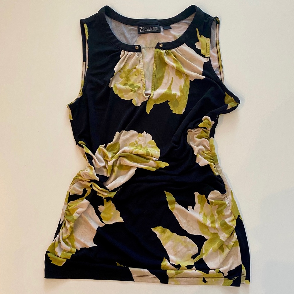 7Th Avenue New York & Company, Design Studio Top S